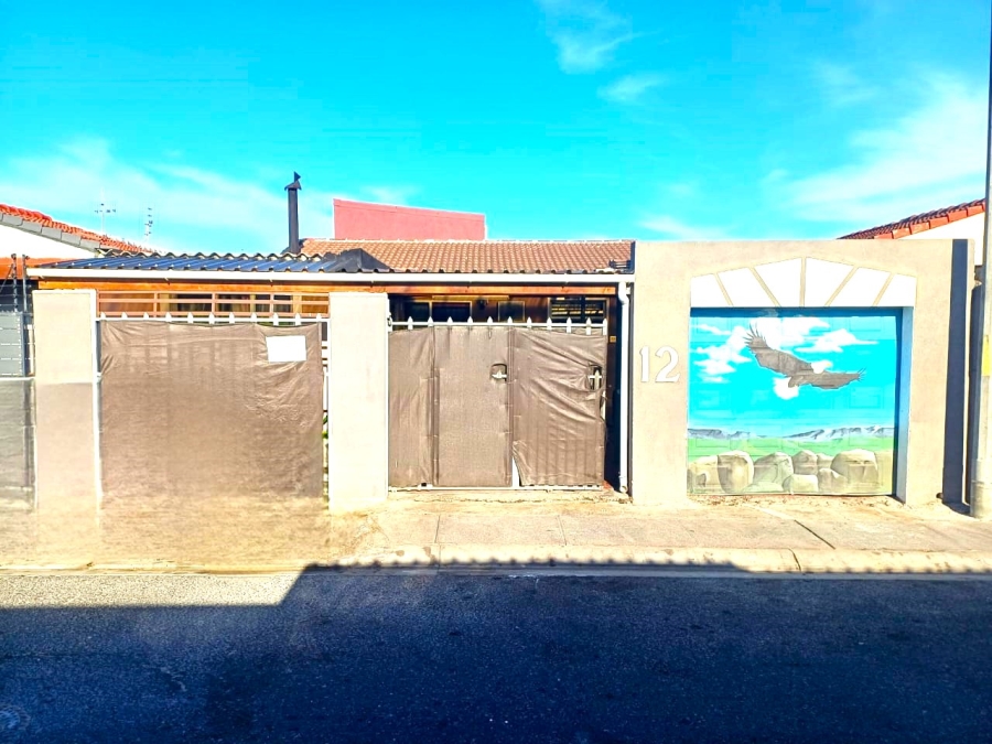 5 Bedroom Property for Sale in Portlands Western Cape